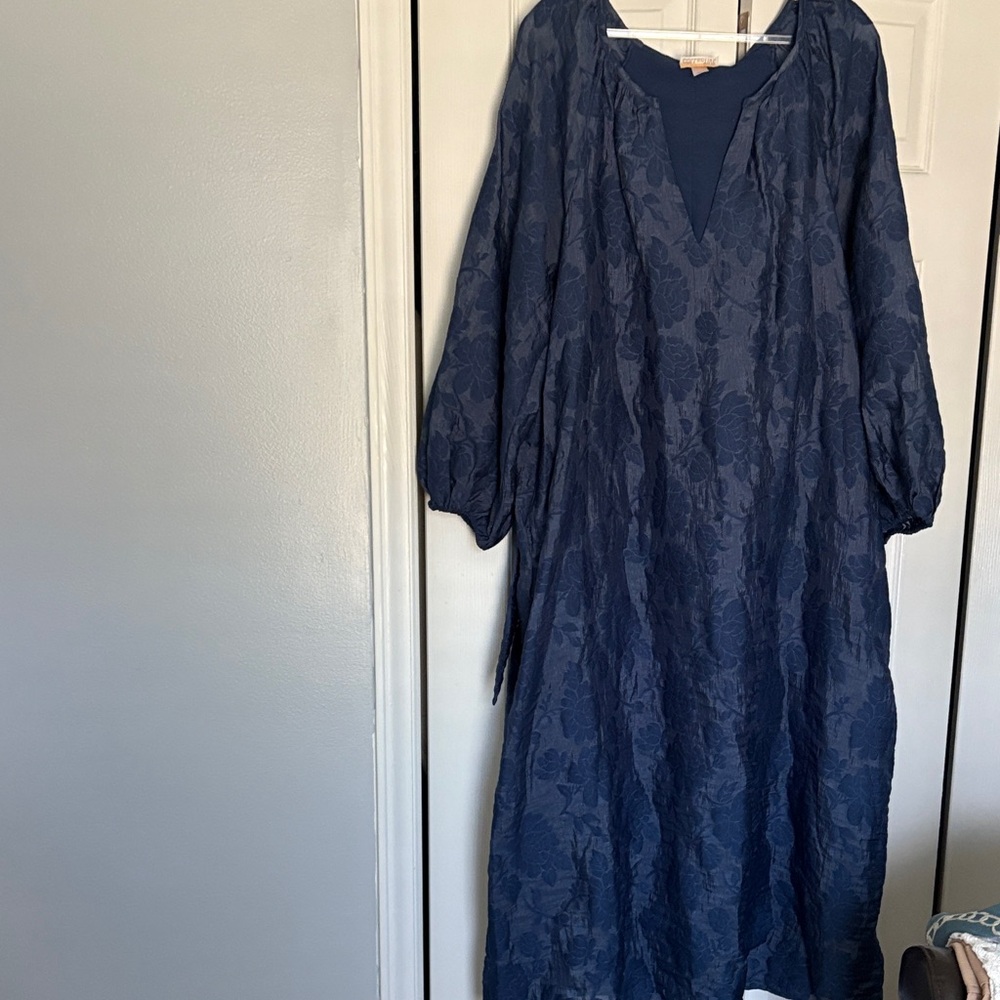 Elegant Blue Floral Dress